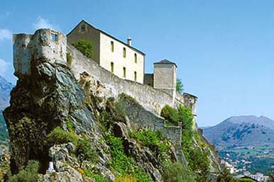 <h3>Corte : capitale de l'intérieur</h3>